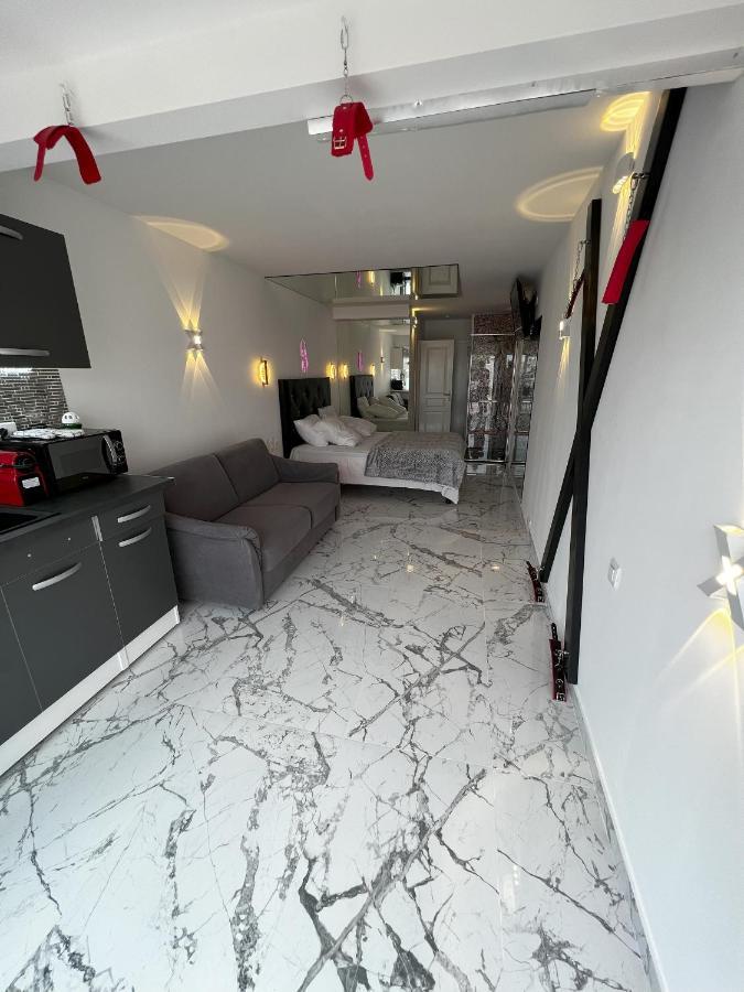 Fetish Studio Agde Ngoại thất bức ảnh