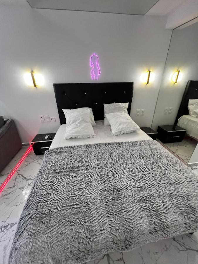 Fetish Studio Agde Ngoại thất bức ảnh