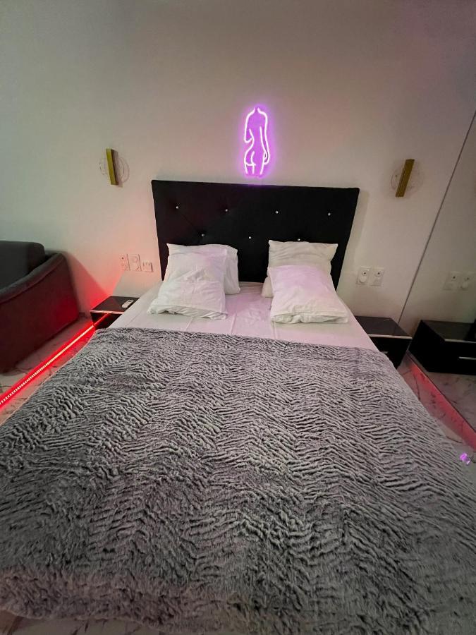 Fetish Studio Agde Ngoại thất bức ảnh