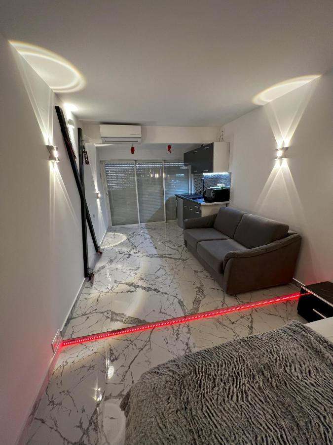 Fetish Studio Agde Ngoại thất bức ảnh